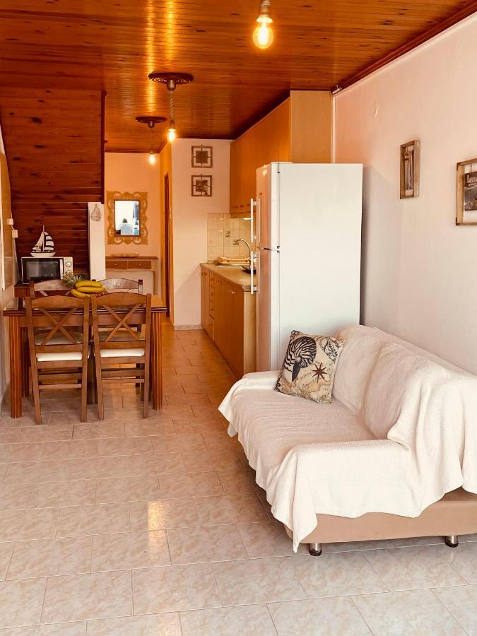 Erginas Boat House Apartment Plaka  Exterior photo